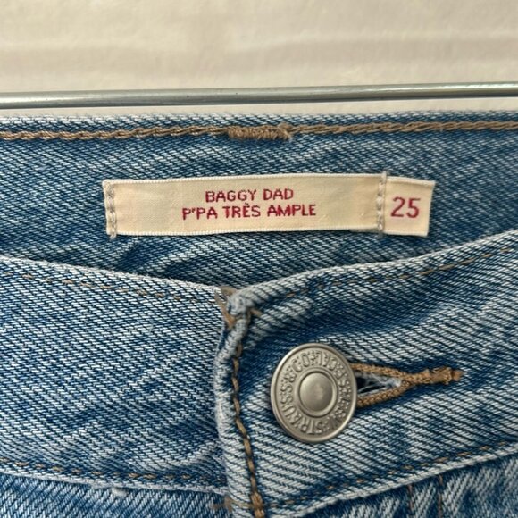 Levis Baggy Dad Women’s Jeans medium blue Wash Size 25 distressed ripped - Picture 3 of 9